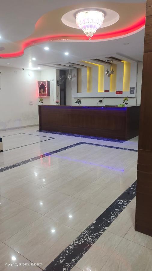 Hotel Kb Square Near Chandigarh Railway Station 외부 사진