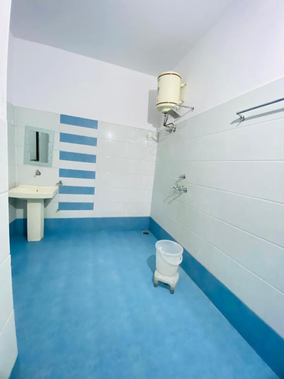 Hotel Kb Square Near Chandigarh Railway Station 외부 사진