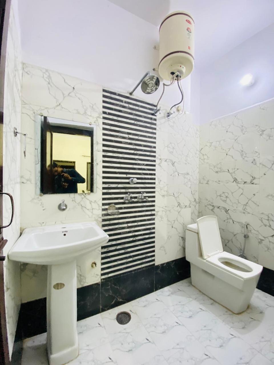 Hotel Kb Square Near Chandigarh Railway Station 외부 사진